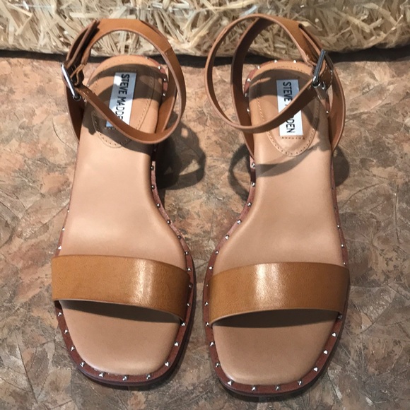 Steve Madden Shoes - Steve Madden bling women’s sandal